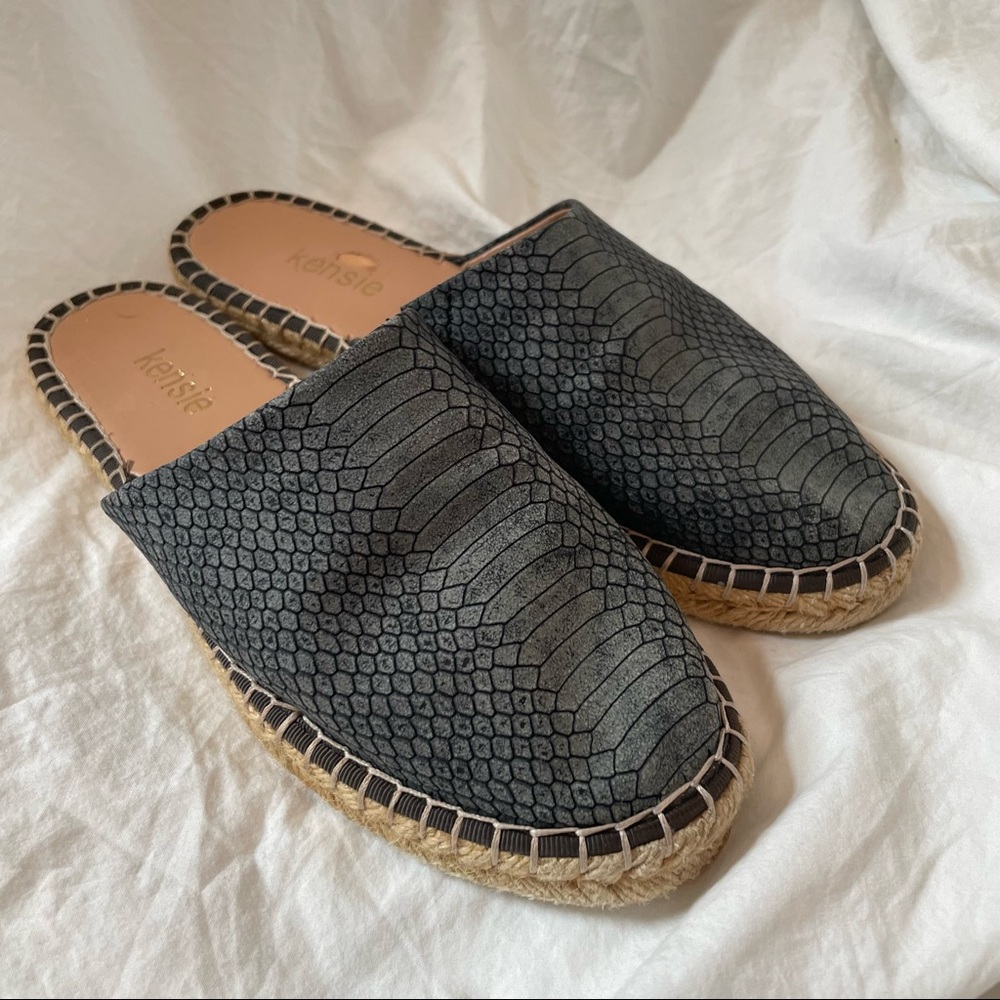 Kensie Hensley Faux Snake Skin Embossed Espadrille Mule Slip On Sandal Black 7 - Picture 3 of 14